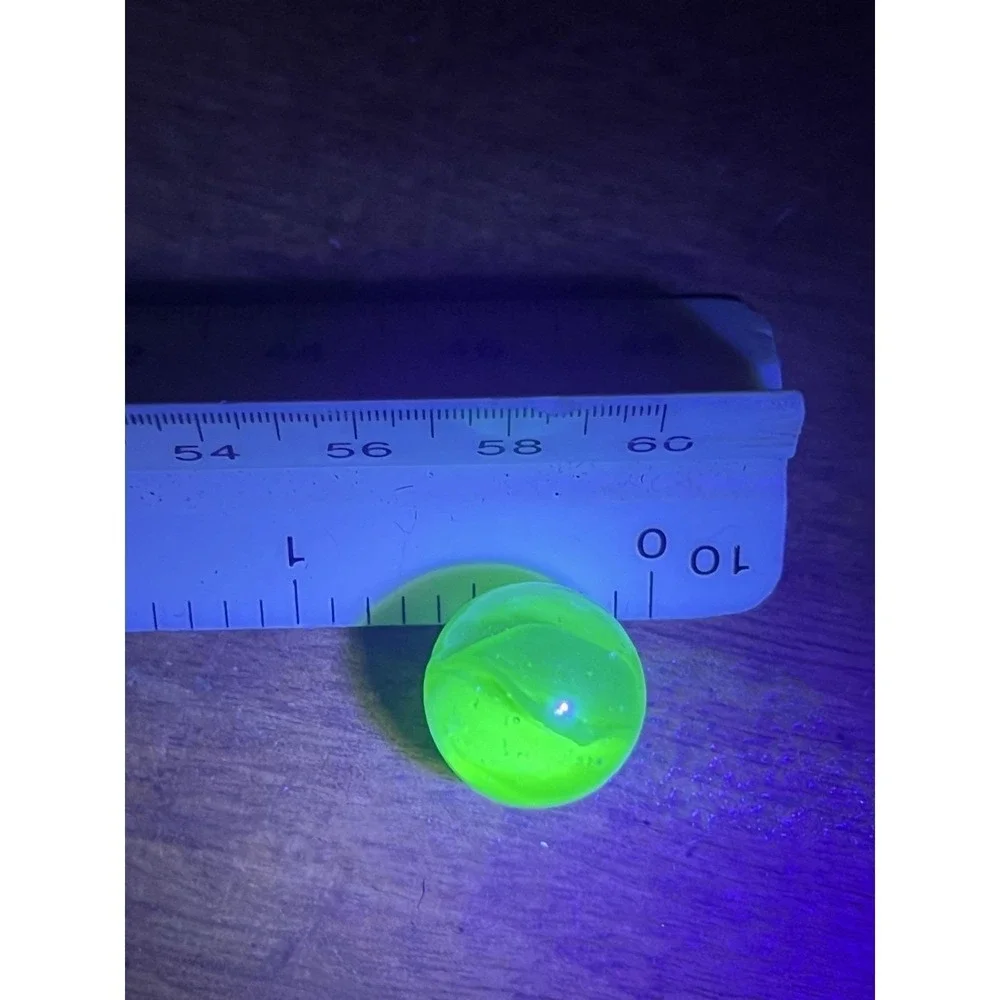 Unique Uranium Glass Marble Cat eye Green Regular Cute Craft
